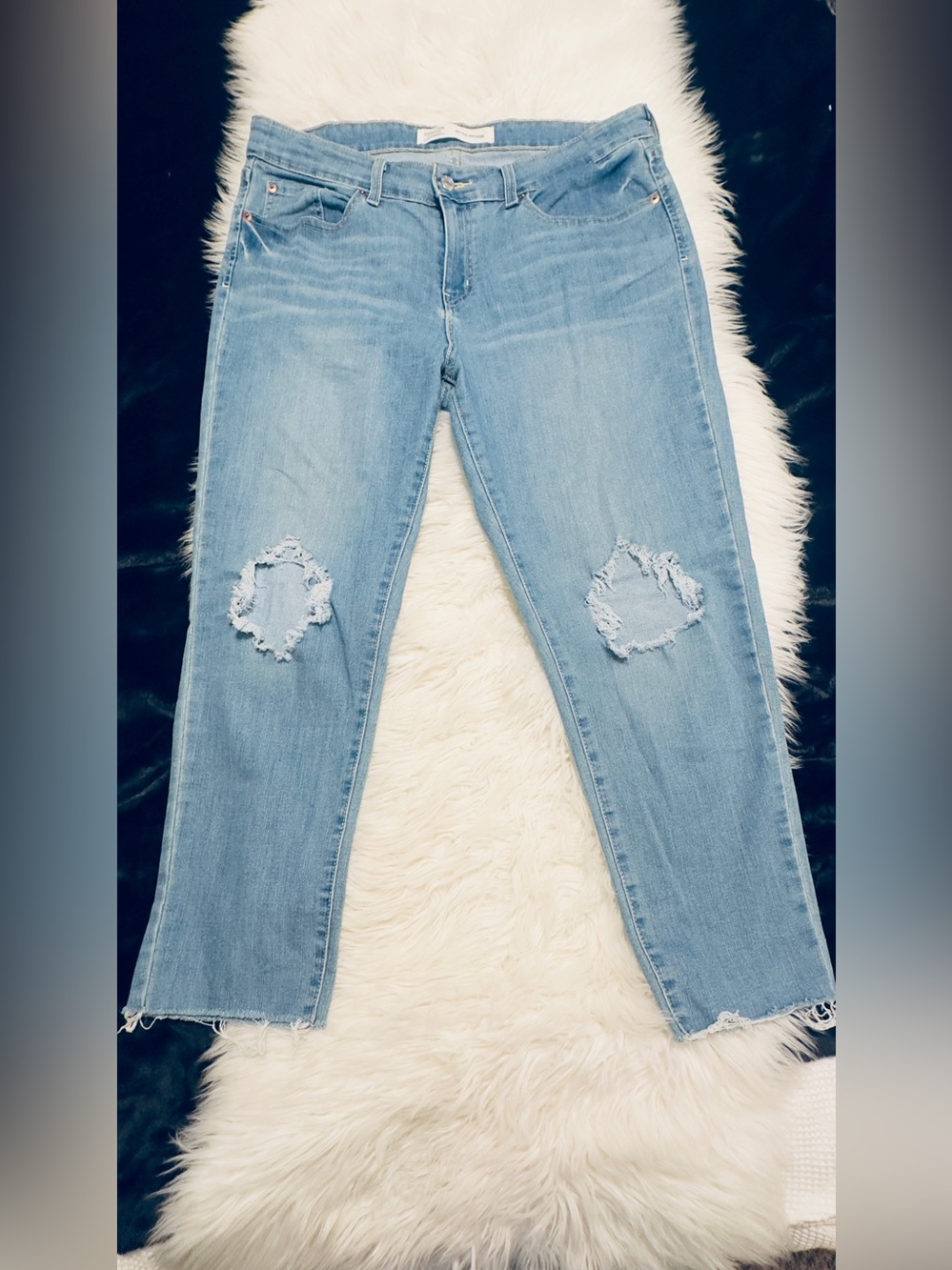 Levi Mid Rise Boyfriend Straight Leg Baggy Distressed Ankle Cropped Jeans